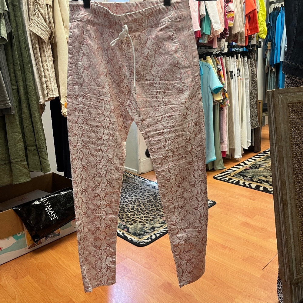 Bevy Flog Metallic Shely Pink Python